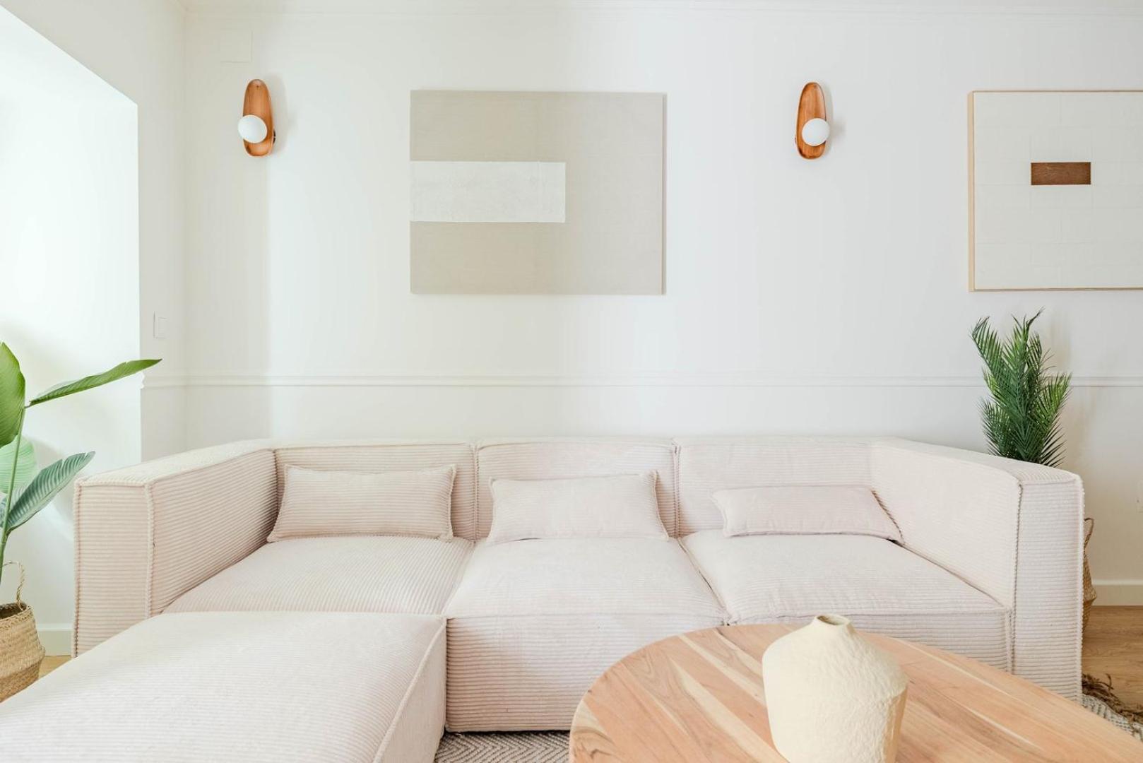 Stylish 2br With Ac & Terrace | By Airnest Appartement Lissabon
