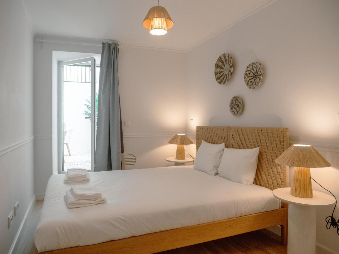 Stylish 2br With Ac & Terrace | By Airnest * Lissabon