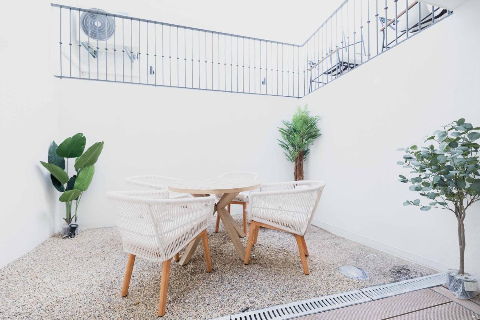 Stylish 2br With Ac & Terrace | By Airnest *