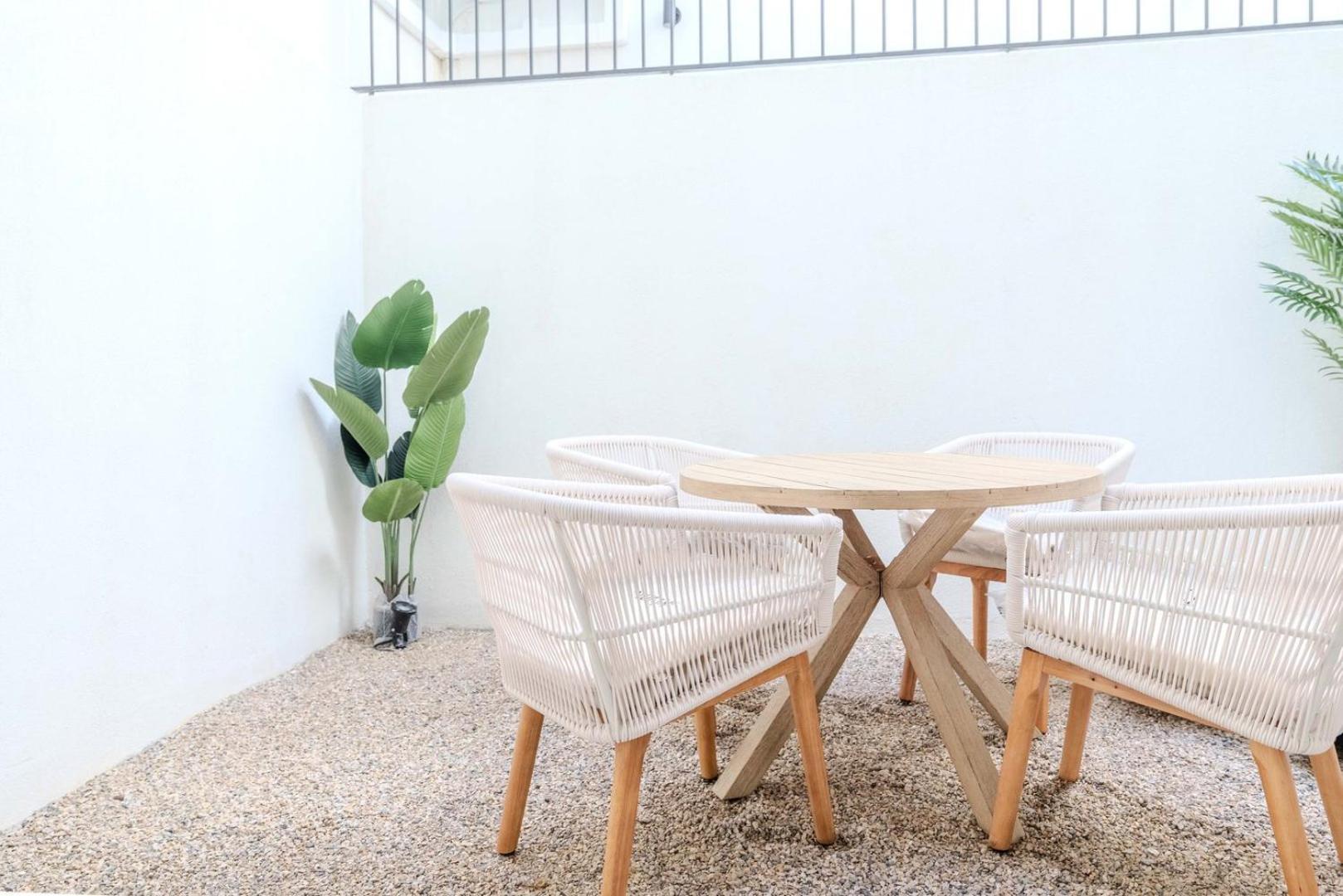 Apartment Stylish 2br With Ac & Terrace | By Airnest *